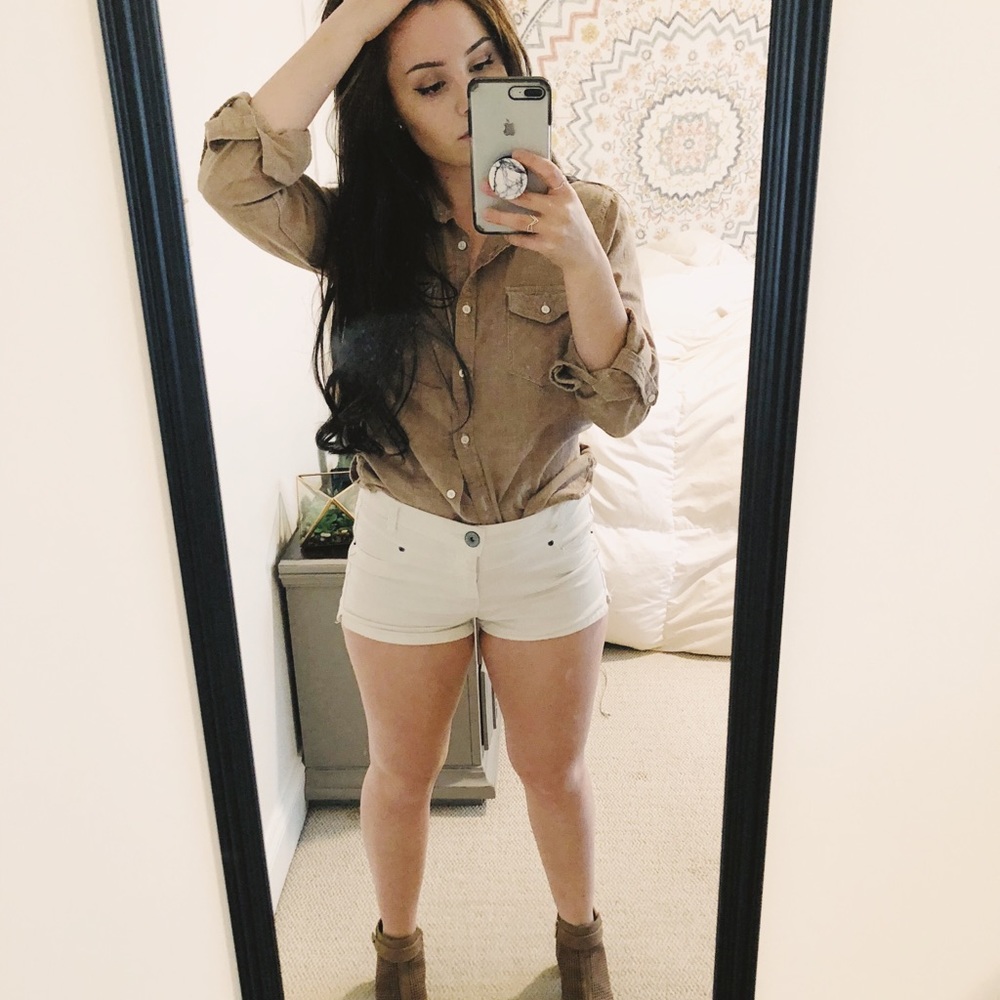 Button down shirt - Picture 2 of 2